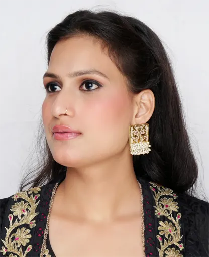 Dull Gold Finish Unique Pearl Tops – Effortlessly Elevate Your Look