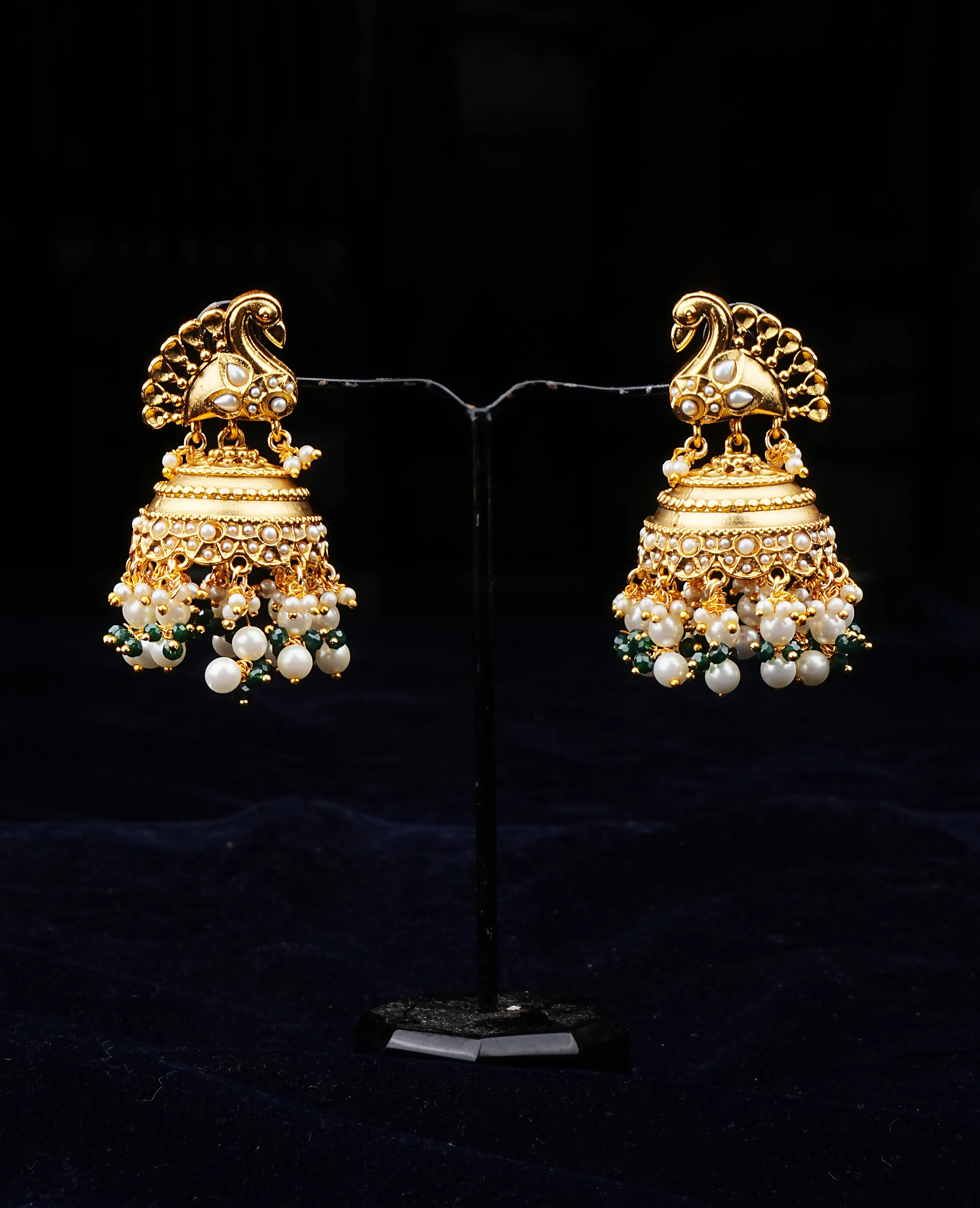 High carat gold Plated Hasli Necklace 