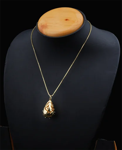 AD Studded Golden Metallic Drop Chain Pendant