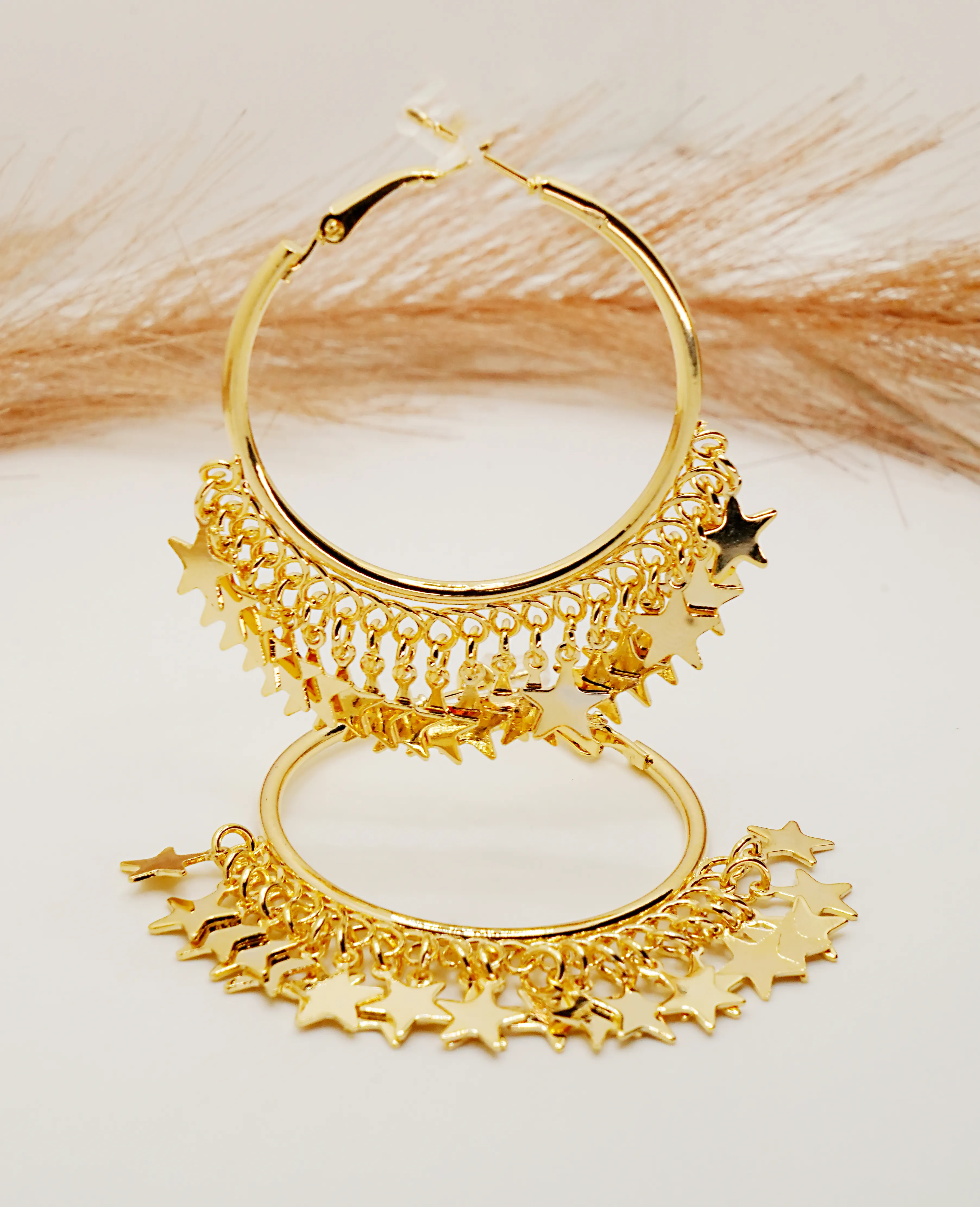 Star-Striking Golden Hoops – Add a Touch of Glamour to Your Hoop Collection