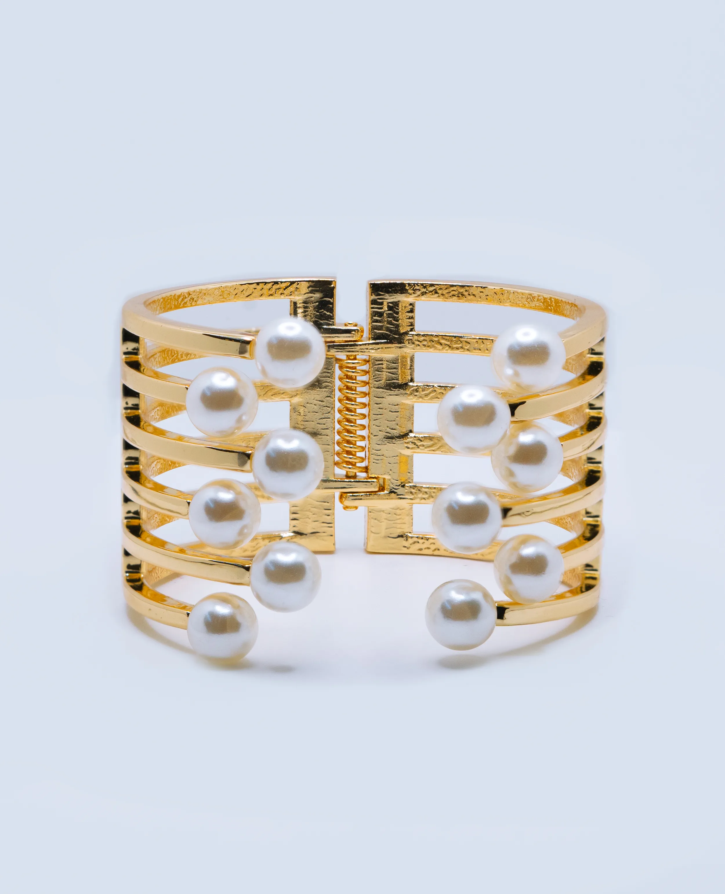 Pearl Cuff Bracelet – High-Carat Gold Plated | Front Openable