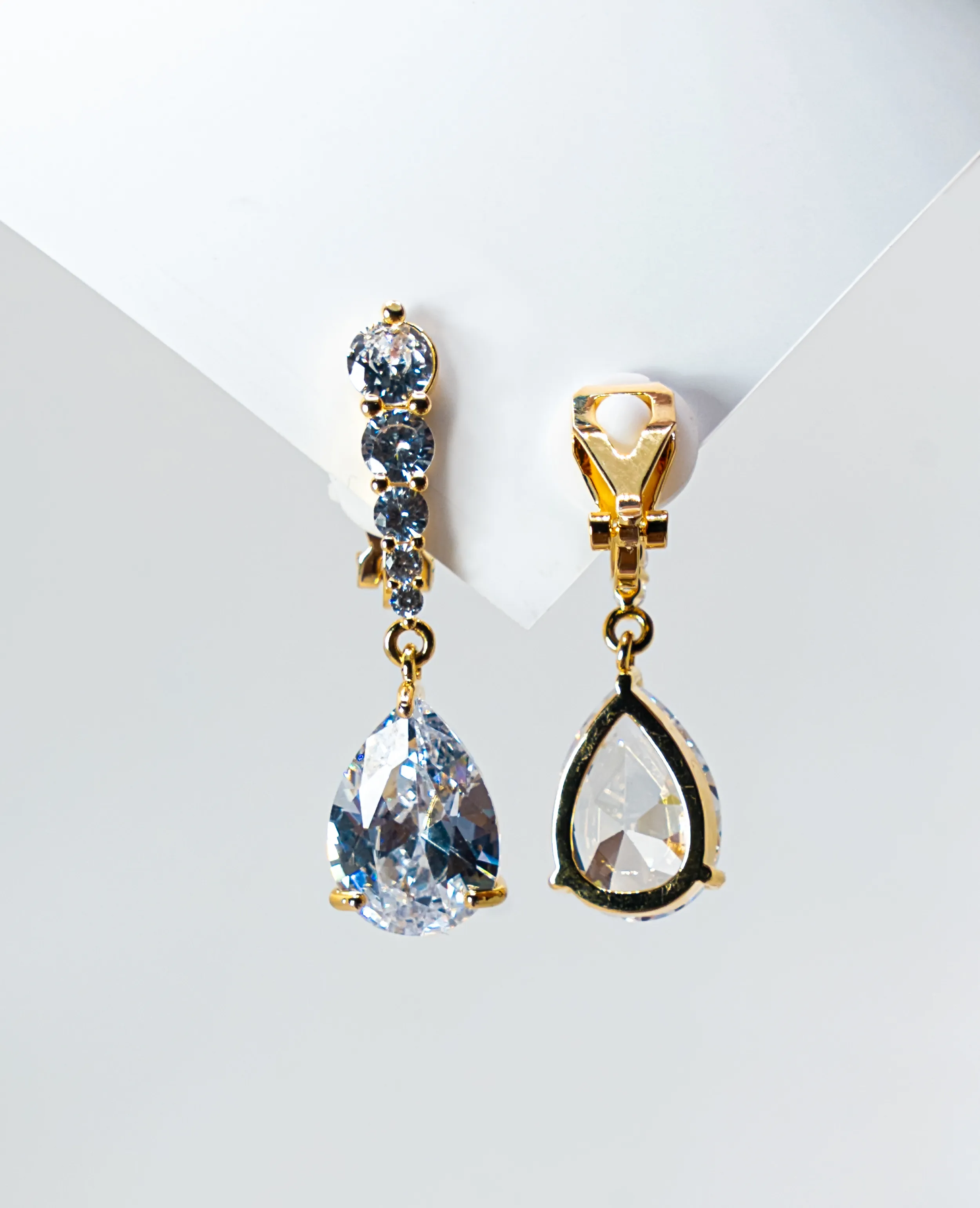 Semi-Hanging AD Clip-On Earrings (No Piercing Needed)