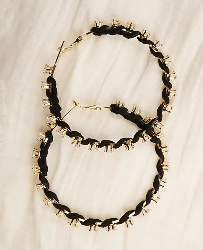 Solitaire-Studded Hoop Earrings - Golden