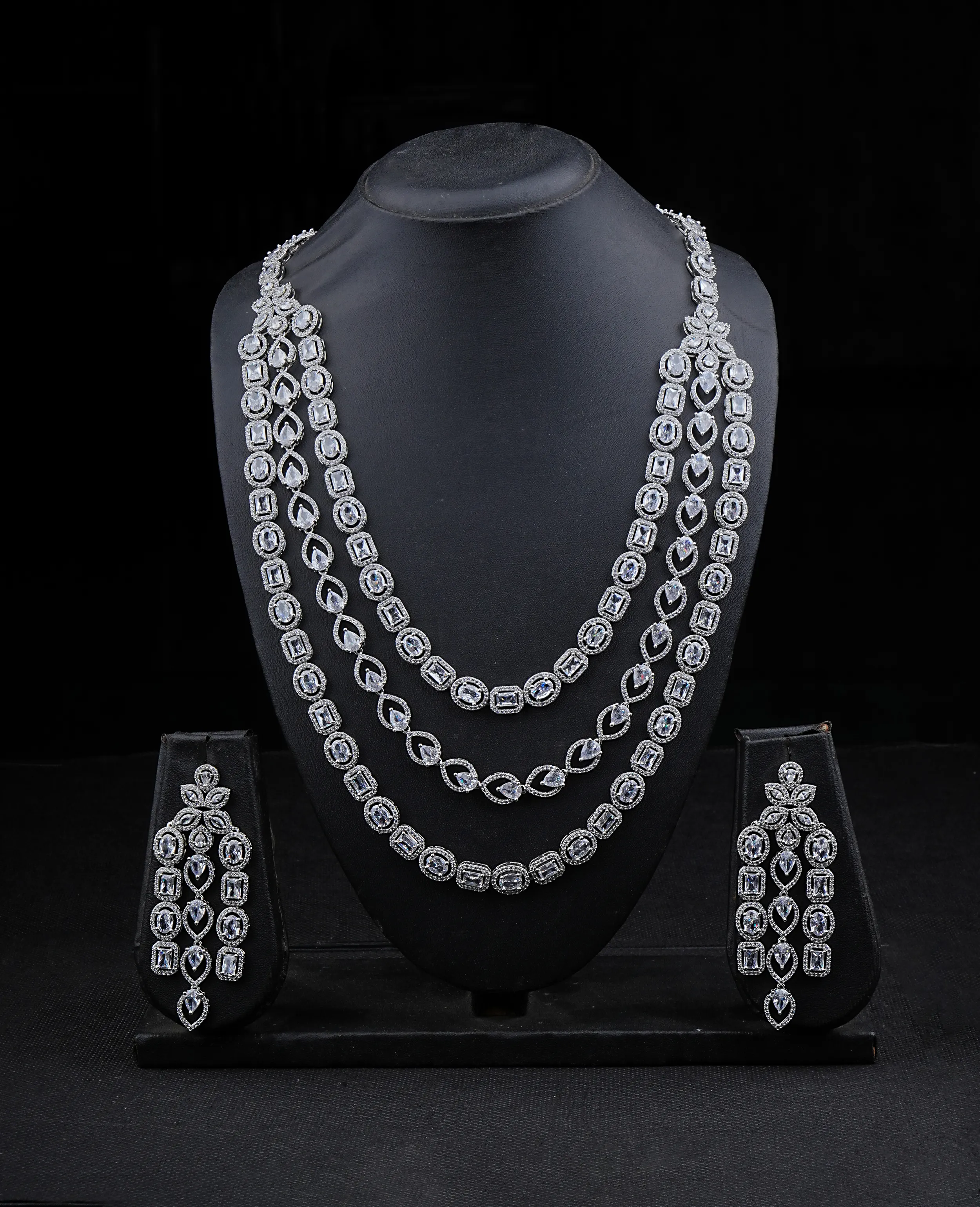 AD Three-Line Necklace - Rich & Glamorous