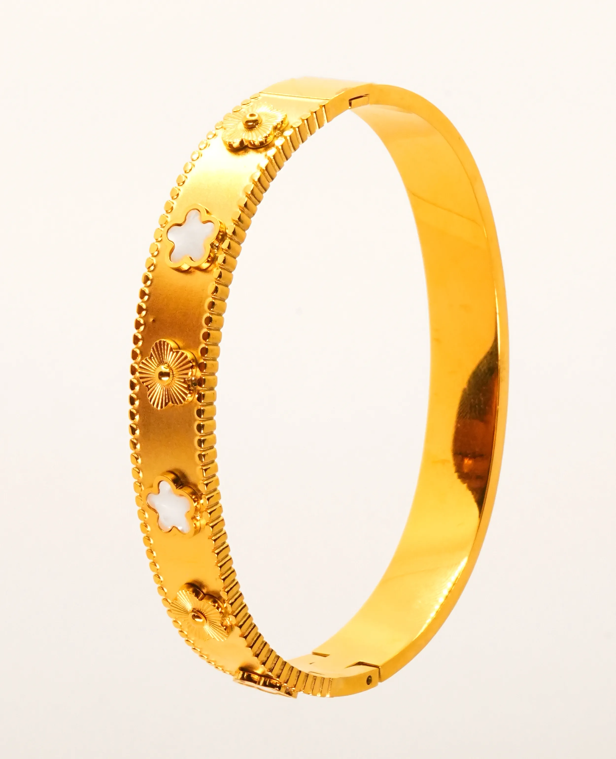 Western Bracelet with Mother of Pearl