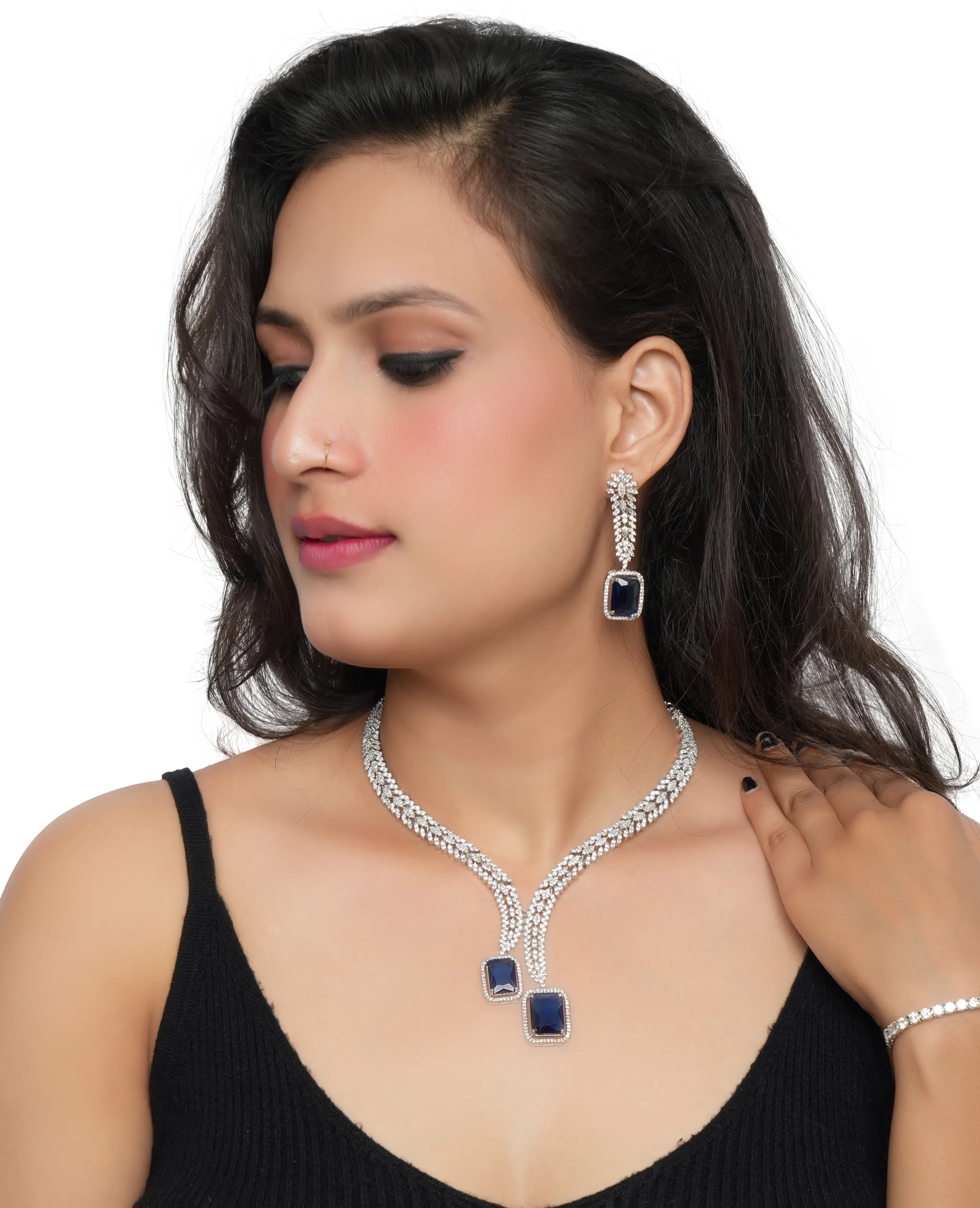 AD Sapphire Necklace Set - A Statement of Luxury