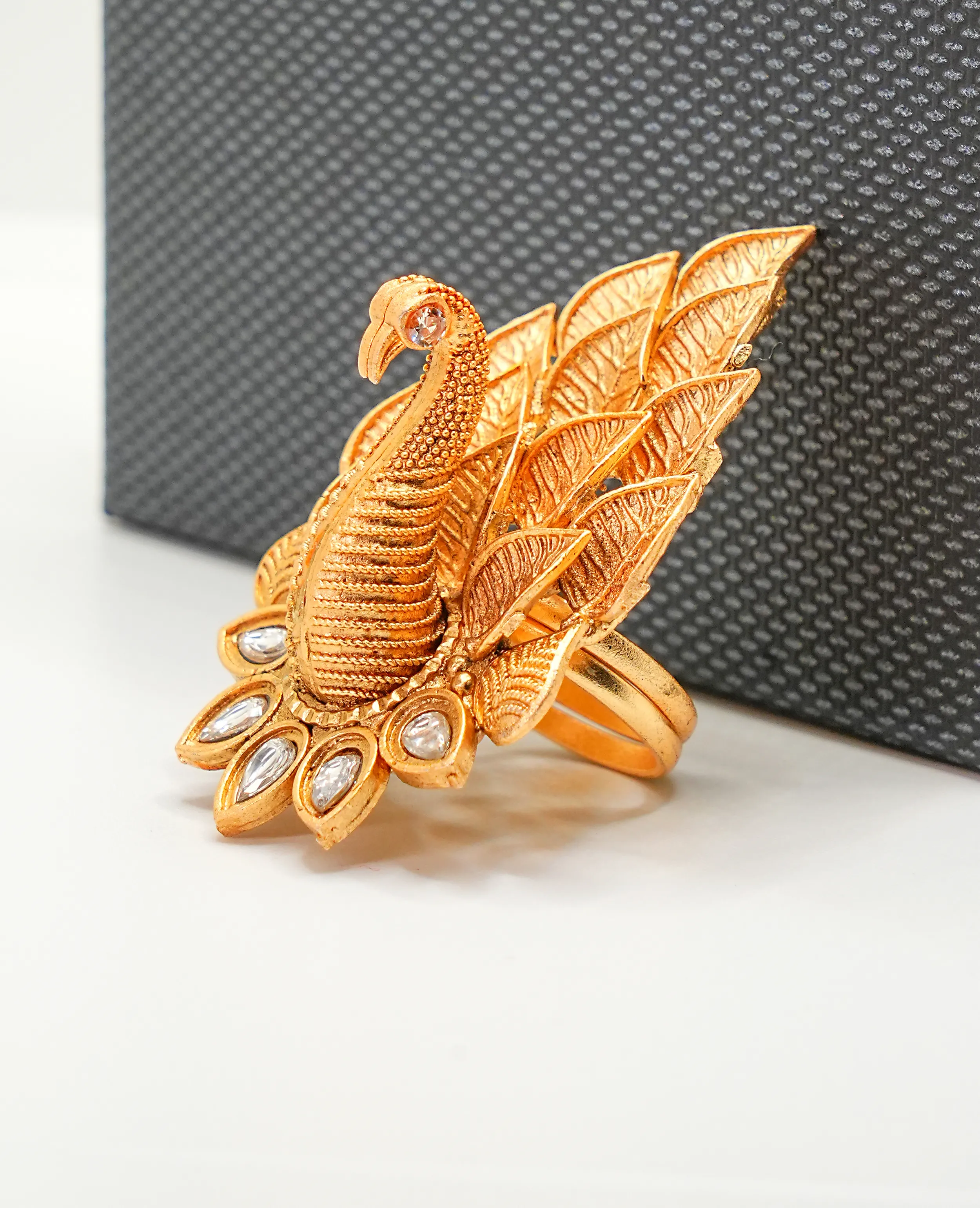 Gram Peacock-Inspired Finger Ring - 18K Gold Plated 