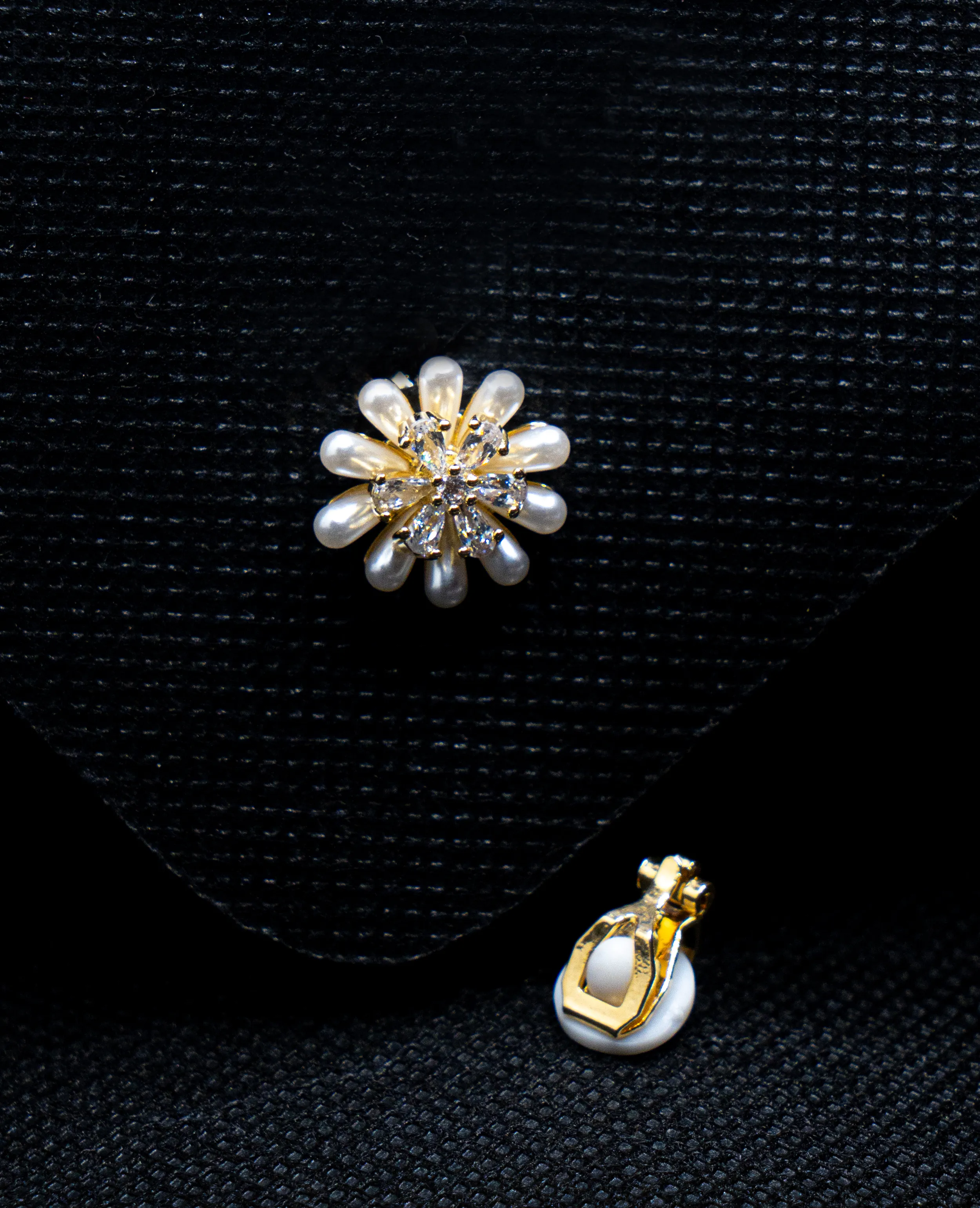 AD & Freshwater Pearl Clip-On Tops (No Piercing Needed)