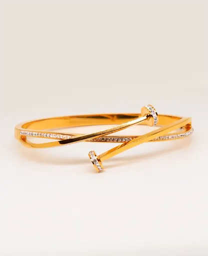 Gleaming Elegance: Dazzling AD Kada Bracelet with Luxurious Gold Finish
