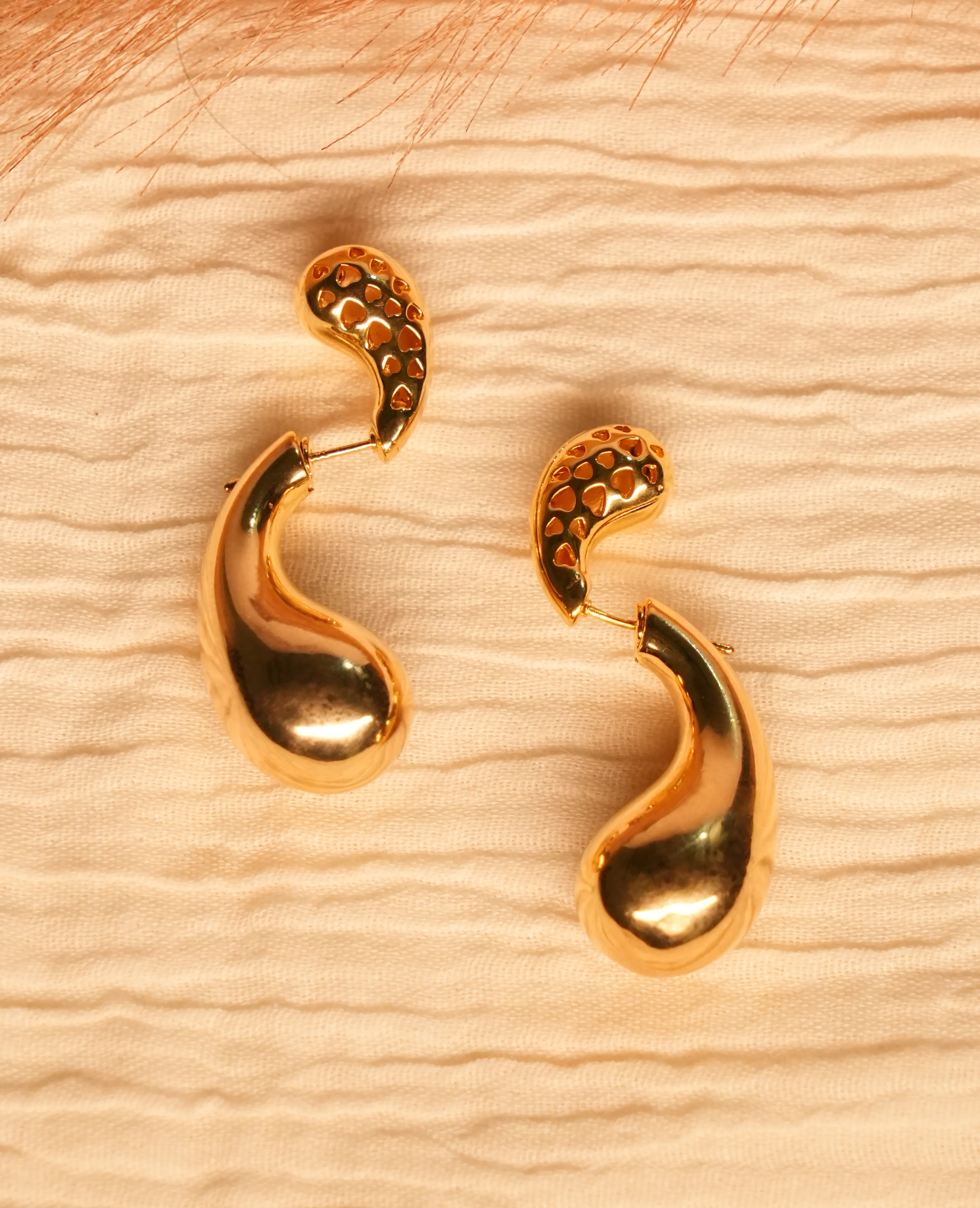 Double-Sided Earring – Golden Transformable Elegance