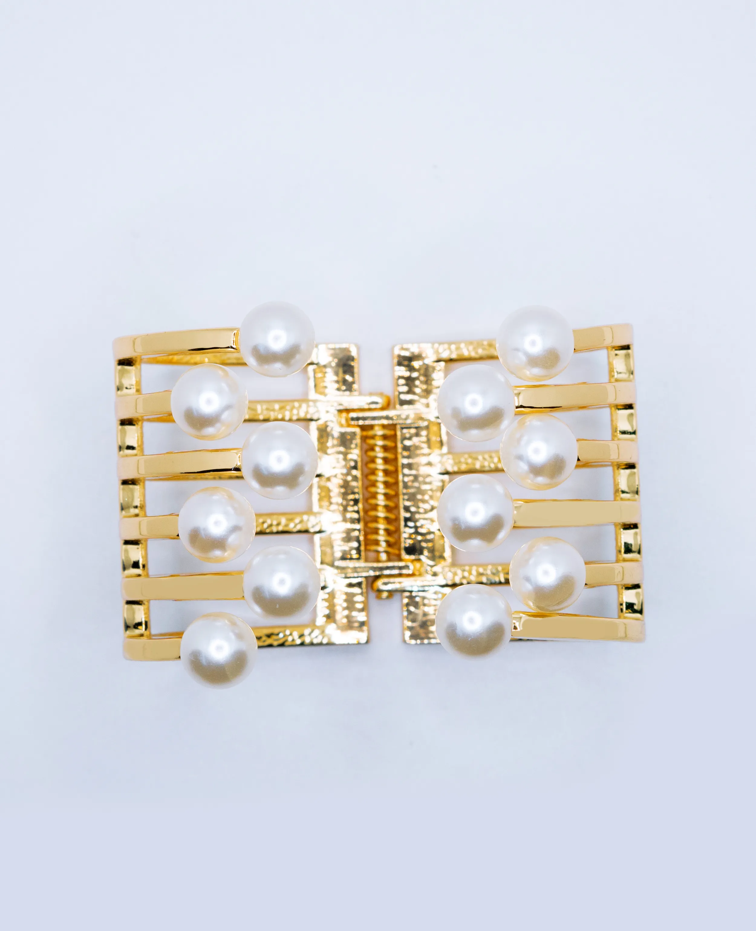 Pearl Cuff Bracelet – High-Carat Gold Plated | Front Openable
