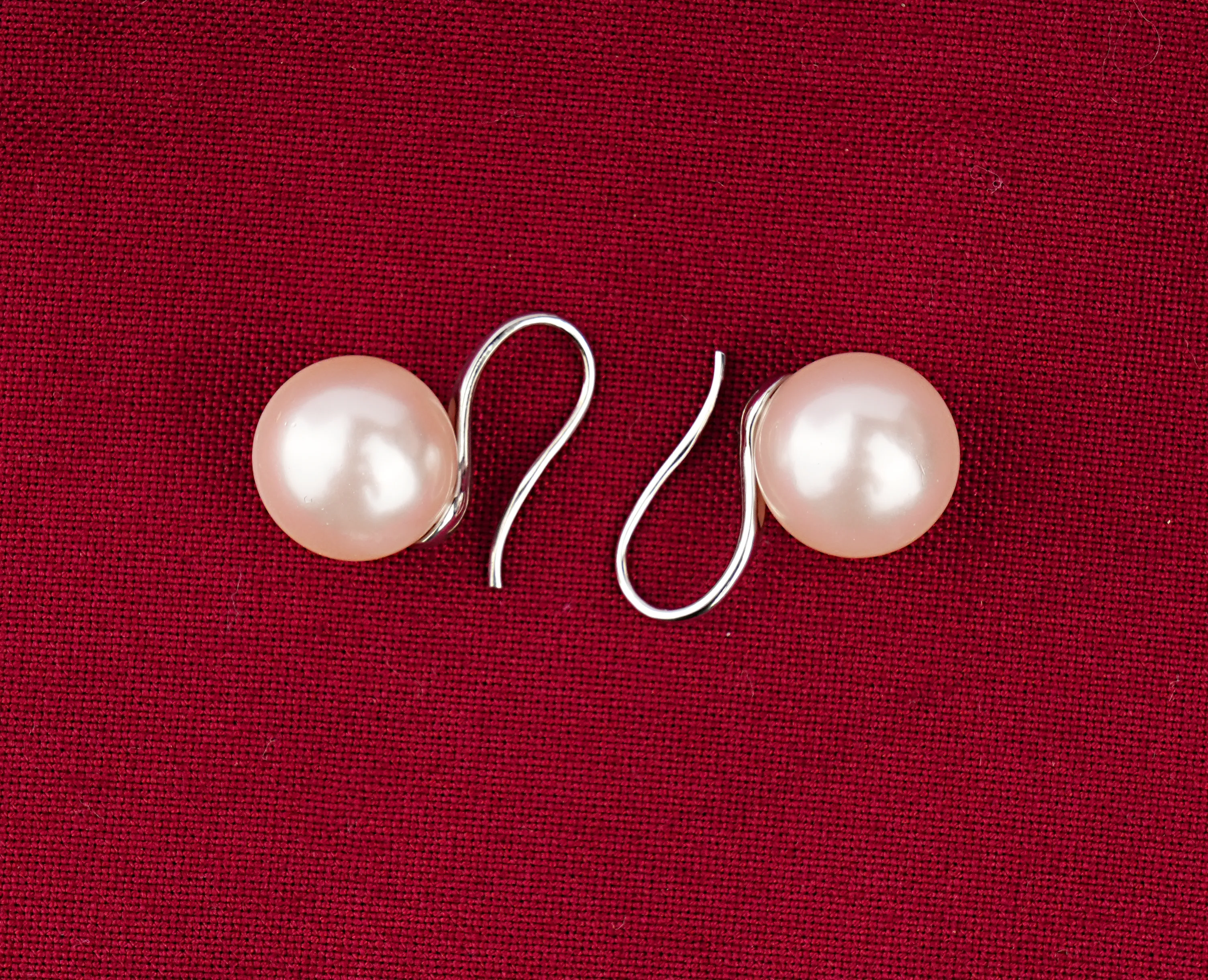 Freshwater Pearl Earrings – Elegance in Pink