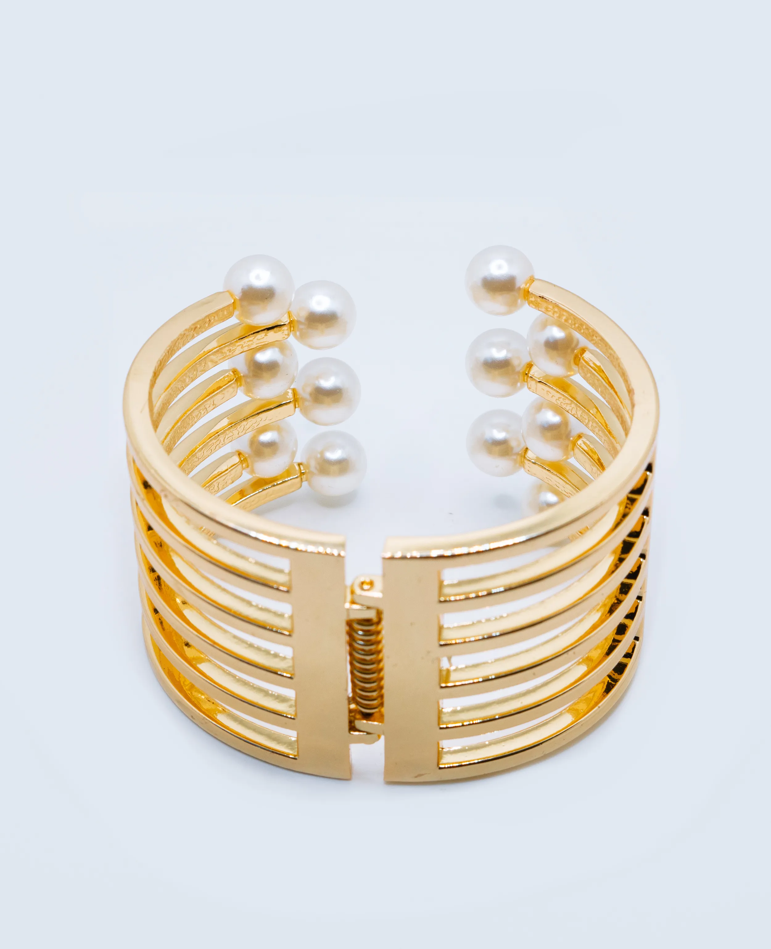 Pearl Cuff Bracelet – High-Carat Gold Plated | Front Openable