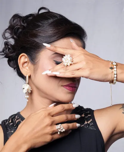 Floral Cluster Freshwater Pearl Finger Ring