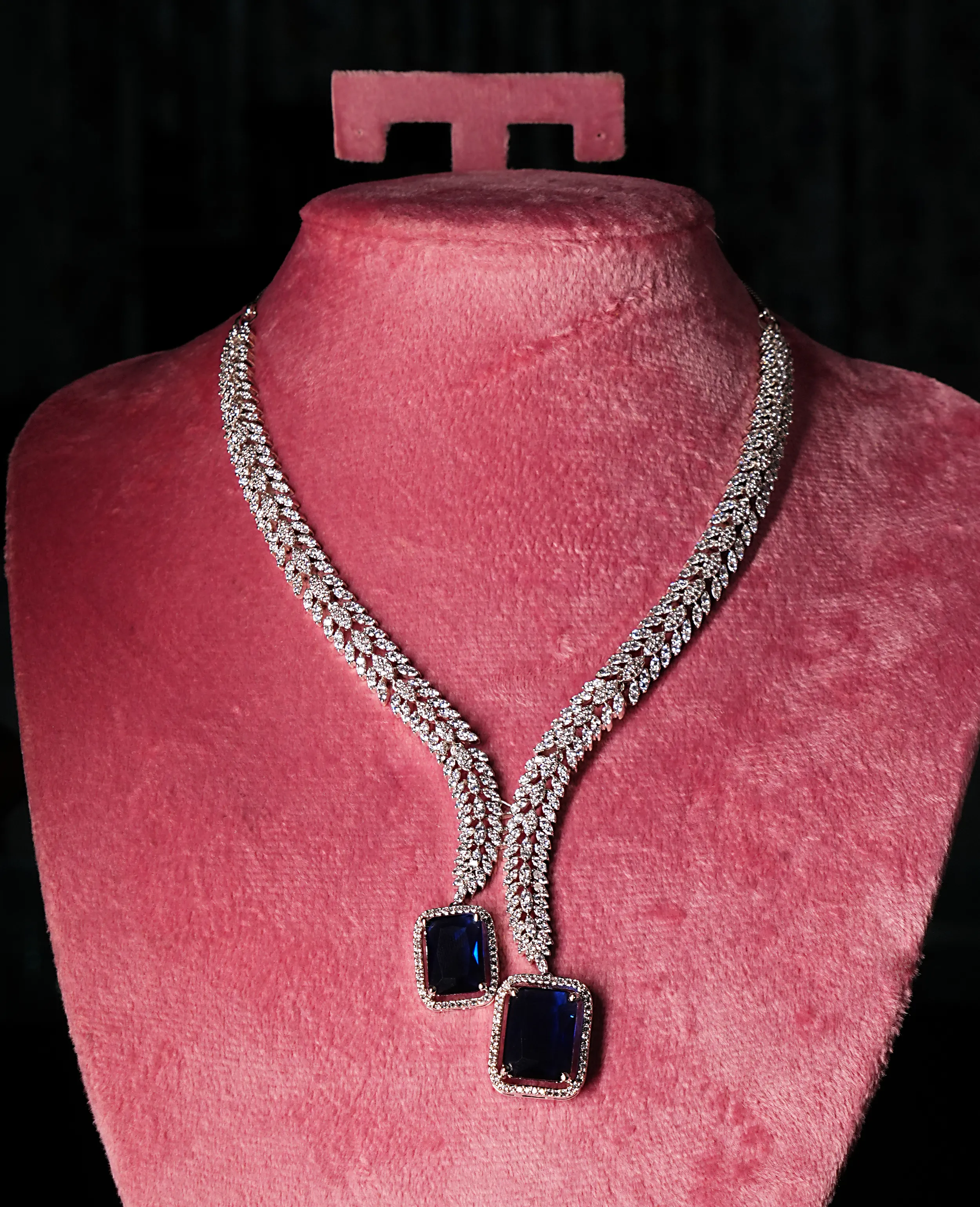 AD Sapphire Necklace Set - A Statement of Luxury